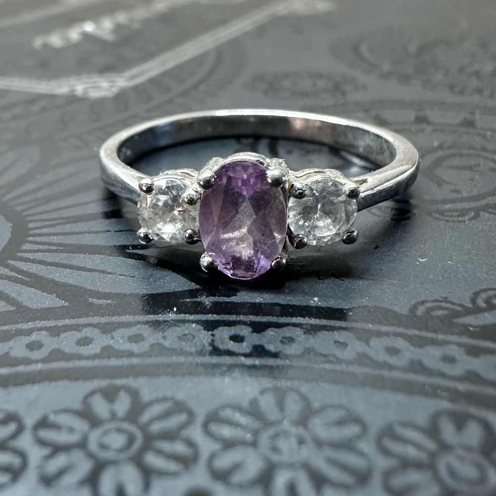Beautiful .925 Sterling Silver and Purple Amethyst Women's Ring